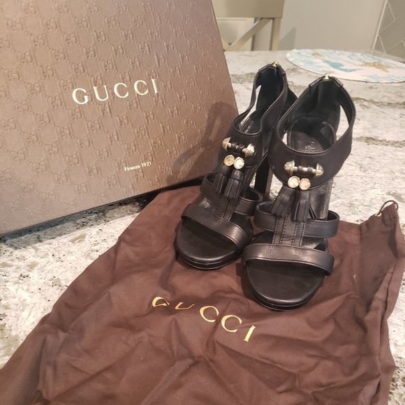 Gucci Shoes- Black Sandal Soft Nero-Size 6